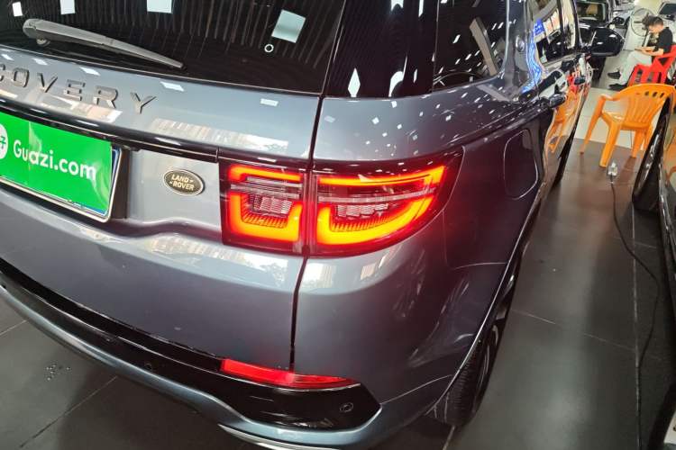 Used Land Rover Discovery Sport 2020 249 PS R-Dynamic Performance Edition Right Rear Taillight