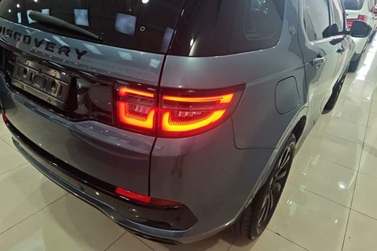 Used Land Rover Discovery Sport 2020 249 PS R-Dynamic Performance Tech Edition 5 Seats Right Rear Taillight