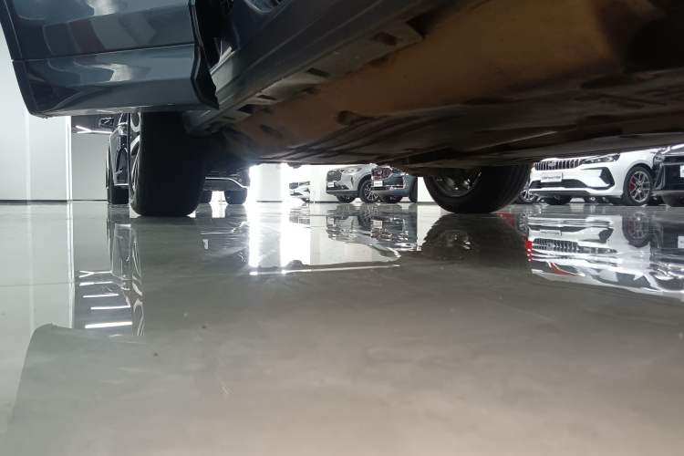 Used Land Rover Discovery Sport 2020 249 PS R-Dynamic Performance Edition Right Side Sill