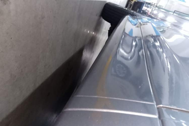 Used Land Rover Discovery Sport 2020 249 PS R-Dynamic Performance Edition Right Side Sill