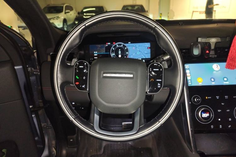 Used Land Rover Discovery Sport 2020 249 PS R-Dynamic Performance Tech Edition 5 Seats Steering Wheel
