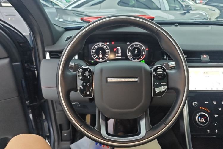 Used Land Rover Discovery Sport 2020 249 PS R-Dynamic Performance Tech Edition 7 Seats Steering Wheel