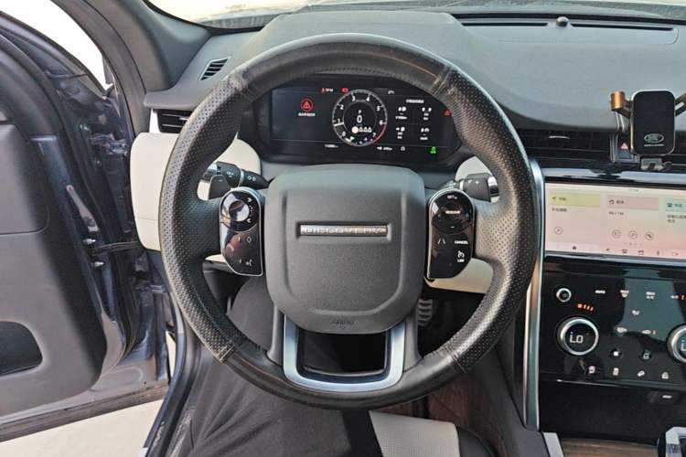 Used Land Rover Discovery Sport 2020 249 PS R-Dynamic Performance Edition Steering Wheel