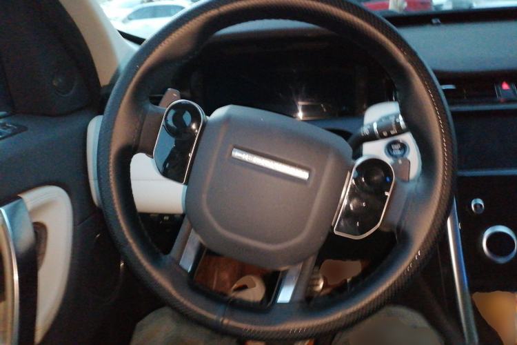 Used Land Rover Discovery Sport 2020 249 PS R-Dynamic Performance Tech Edition 5 Seats Steering Wheel