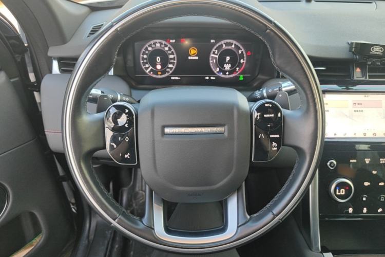 Used Land Rover Discovery Sport 2020 249 PS R-Dynamic Performance Tech Edition 7 Seats Steering Wheel