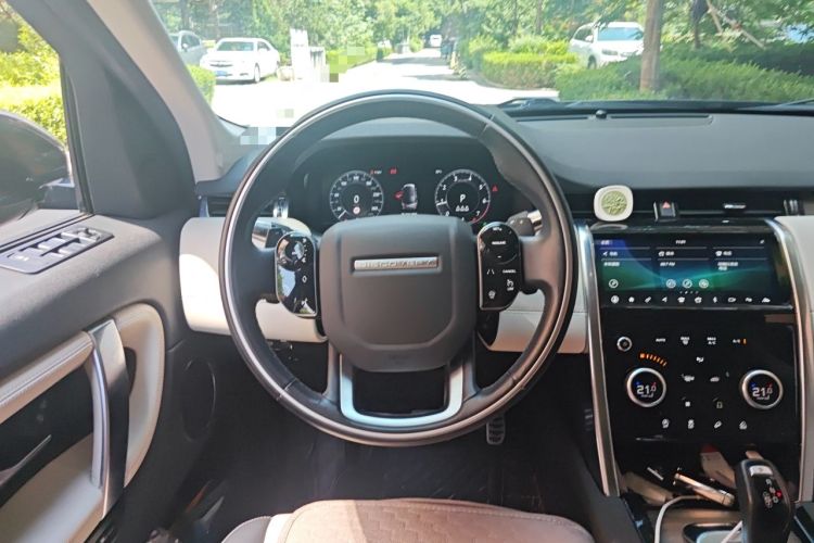 Used Land Rover Discovery Sport 2020 249 PS R-Dynamic Performance Edition Steering Wheel