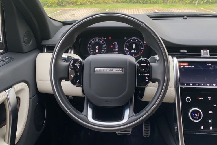 Used Land Rover Discovery Sport 2020 249 PS R-Dynamic Performance Tech Edition 5 Seats Steering Wheel