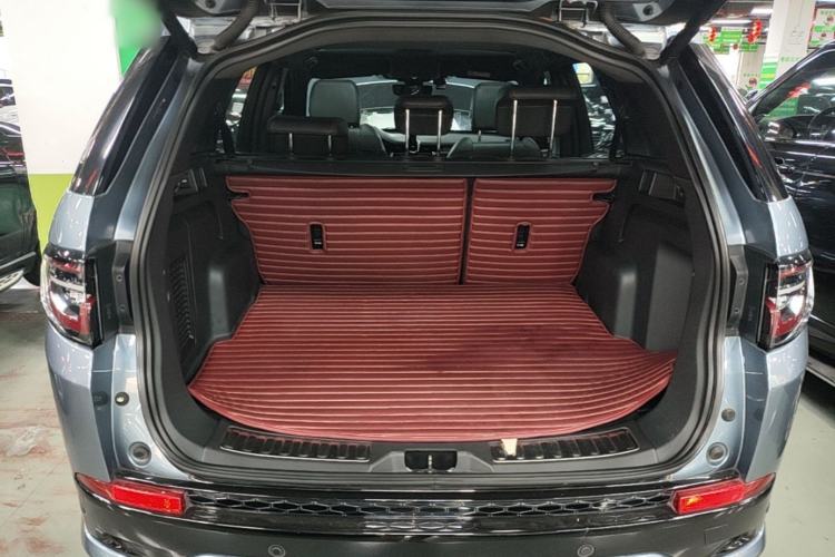 Used Land Rover Discovery Sport 2020 249 PS R-Dynamic Performance Edition Trunk