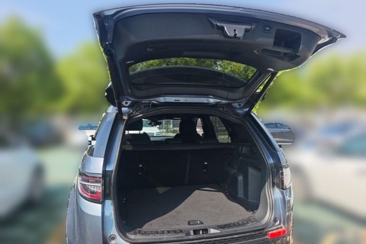 Used Land Rover Discovery Sport 2020 249 PS R-Dynamic Performance Edition Trunk