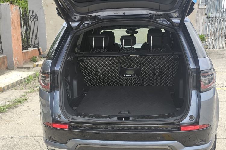 Used Land Rover Discovery Sport 2020 249 PS R-Dynamic Performance Edition Trunk