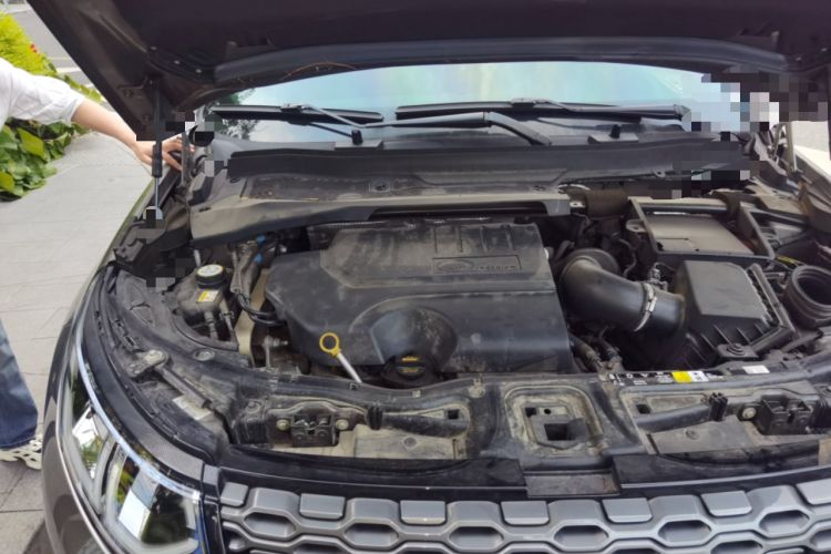 Used Land Rover Discovery Sport 2020 249 PS R-Dynamic Performance Edition Engine Bay Right