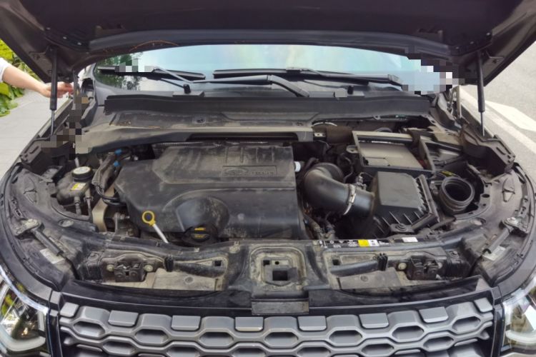 Used Land Rover Discovery Sport 2020 249 PS R-Dynamic Performance Edition Engine Bay