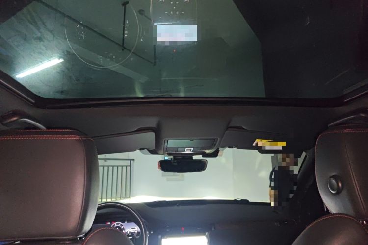 Used Land Rover Discovery Sport 2020 249 PS R-Dynamic Performance Edition Headliner