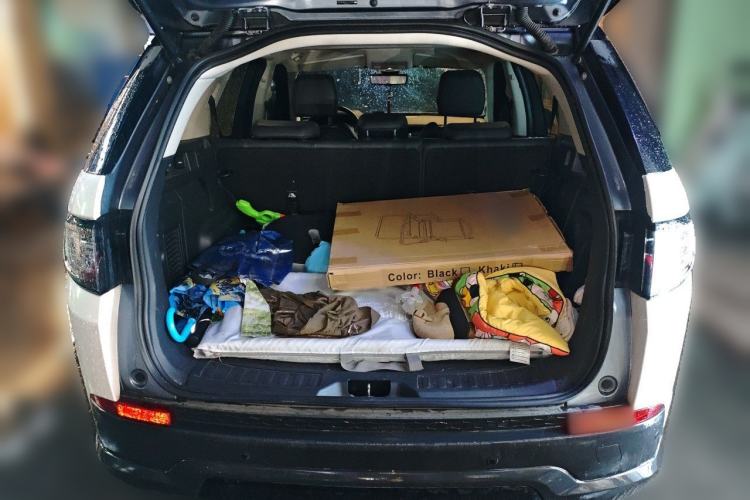 Used Land Rover Discovery Sport 2020 200 PS Family Edition Trunk