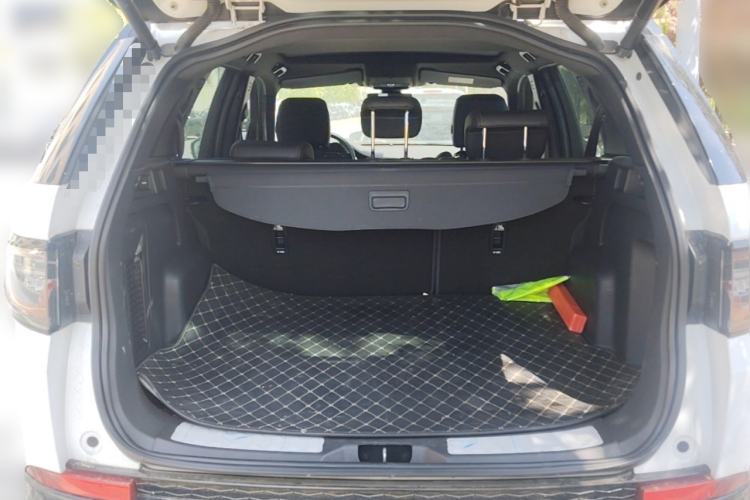 Used Land Rover Discovery Sport 2020 249 PS R-Dynamic Performance Edition Trunk