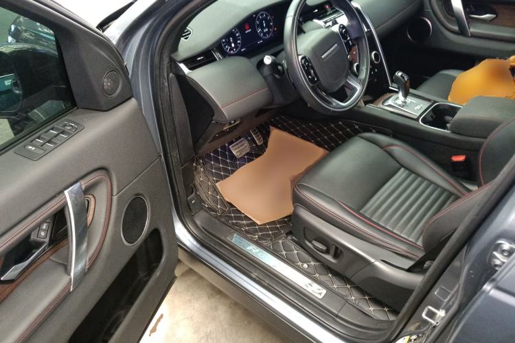 Used Land Rover Discovery Sport 2020 249 PS R-Dynamic Performance Edition Driver Seat