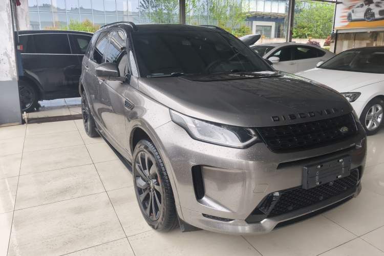 Used Land Rover Discovery Sport 2020 249 PS R-Dynamic Performance Edition Front Right 45 Deg