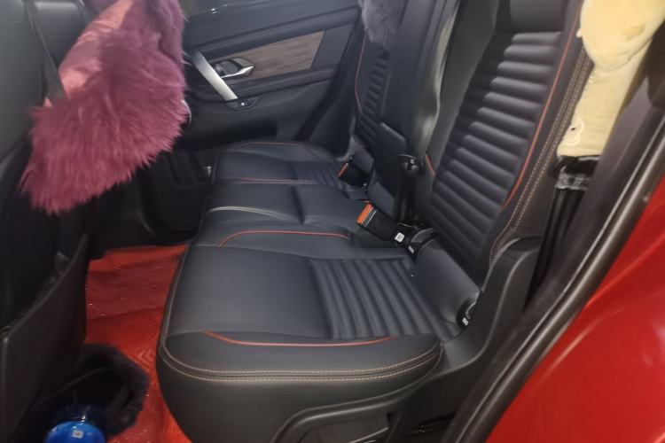 Used Land Rover Discovery Sport 2020 249 PS R-Dynamic Performance Tech Edition 7 Seats Left Rear Seat
