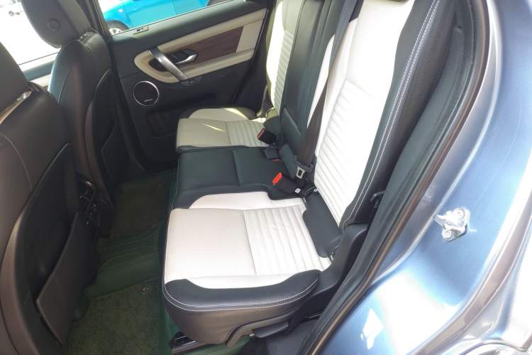 Used Land Rover Discovery Sport 2020 249 PS R-Dynamic Luxury Custom Edition Left Rear Seat