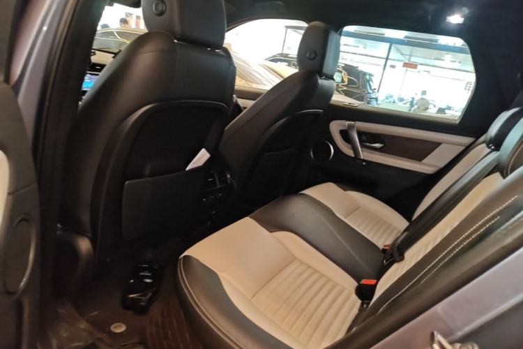 Used Land Rover Discovery Sport 2020 249 PS R-Dynamic Performance Edition Left Rear Seat
