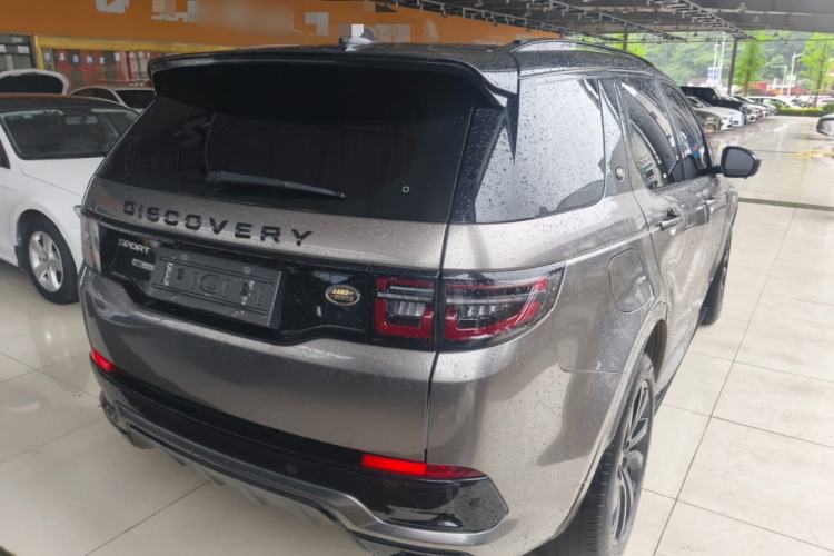 Used Land Rover Discovery Sport 2020 249 PS R-Dynamic Performance Edition Rear Right 45 Deg