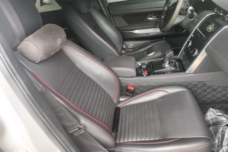 Used Land Rover Discovery Sport 2020 249 PS R-Dynamic Performance Edition Right Front Seat