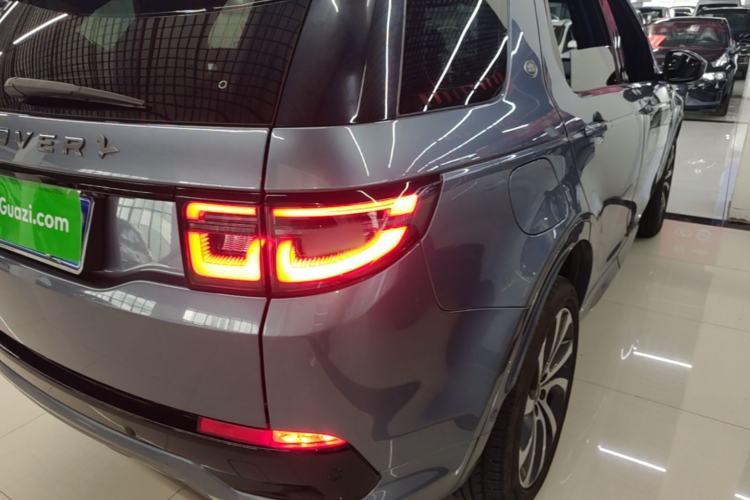 Used Land Rover Discovery Sport 2020 249 PS R-Dynamic Performance Tech Edition 5 Seats Right Rear Taillight