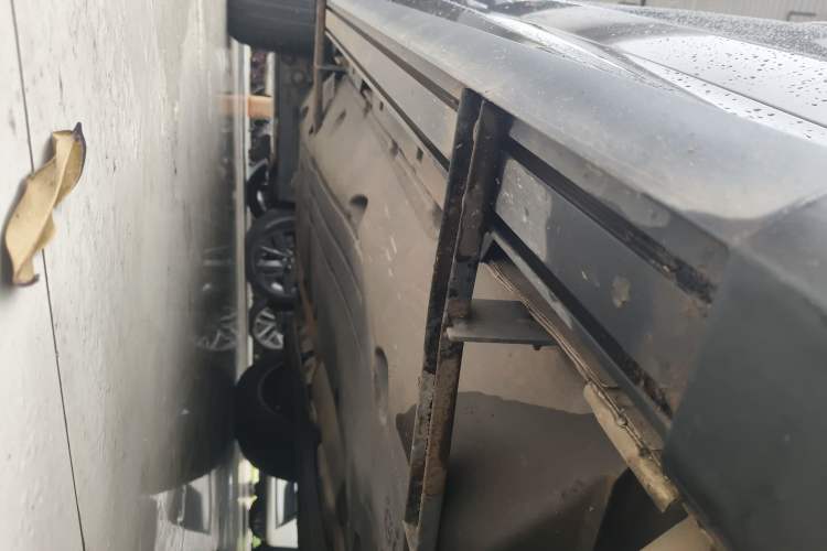 Used Land Rover Discovery Sport 2020 249 PS R-Dynamic Performance Edition Right Side Sill