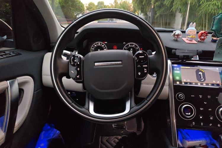 Used Land Rover Discovery Sport 2020 249 PS R-Dynamic Performance Edition Steering Wheel