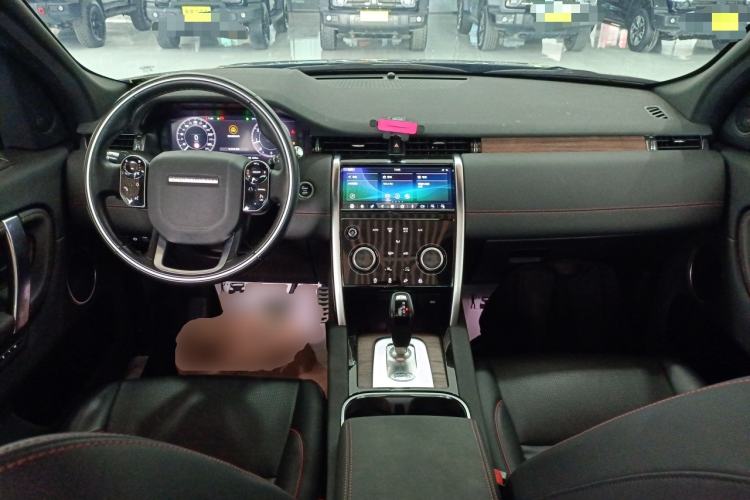 Used Land Rover Discovery Sport 2020 249 PS R-Dynamic Performance Tech Edition 7 Seats Center Console