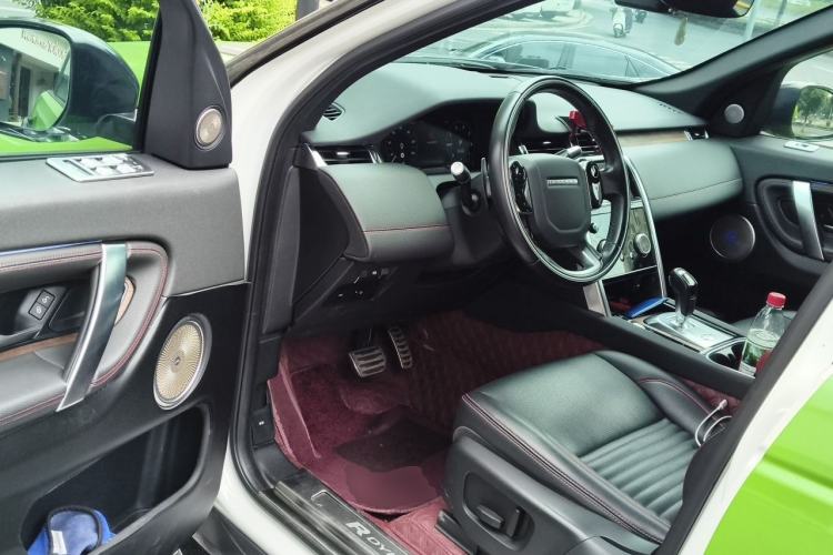 Used Land Rover Discovery Sport 2020 249 PS R-Dynamic Performance Edition Driver Seat
