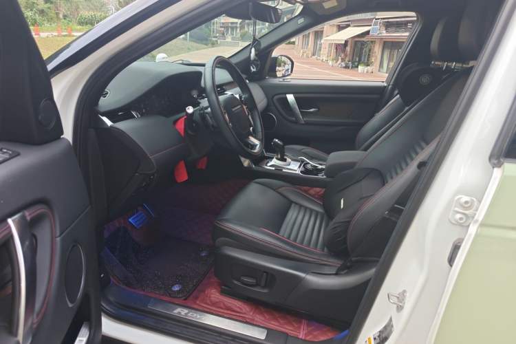 Used Land Rover Discovery Sport 2020 249 PS R-Dynamic Performance Edition Driver Seat