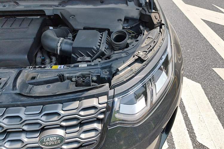 Used Land Rover Discovery Sport 2020 249 PS R-Dynamic Performance Edition Engine Bay Left