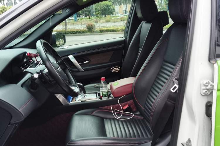 Used Land Rover Discovery Sport 2020 249 PS R-Dynamic Performance Edition Left Front Seat