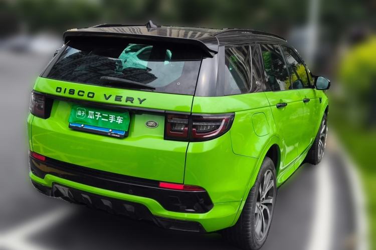 Used Land Rover Discovery Sport 2020 249 PS R-Dynamic Performance Edition Rear Right 45 Deg