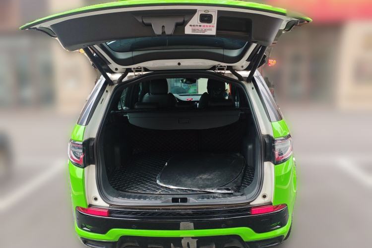 Used Land Rover Discovery Sport 2020 249 PS R-Dynamic Performance Edition Trunk