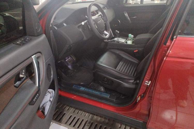Used Land Rover Discovery Sport 2020 249 PS R-Dynamic Performance Edition Driver Seat