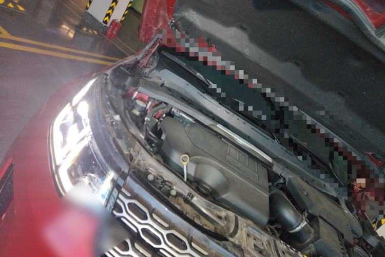 Used Land Rover Discovery Sport 2020 249 PS R-Dynamic Performance Edition Engine Bay Right