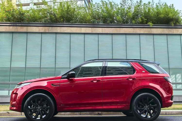 Used Land Rover Discovery Sport 2020 249 PS R-Dynamic Performance Edition Exterior 2