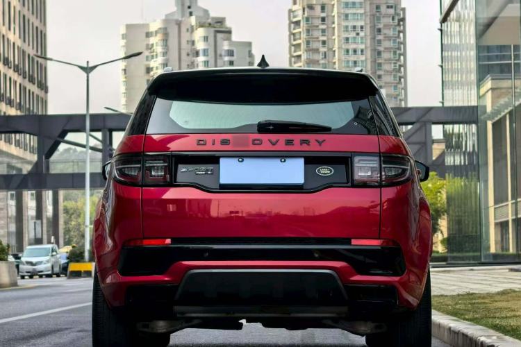 Used Land Rover Discovery Sport 2020 249 PS R-Dynamic Performance Edition Exterior 4
