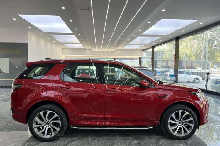 Used Land Rover Discovery Sport 2020 249 PS R-Dynamic Performance Tech Edition 7 Seats Exterior 4