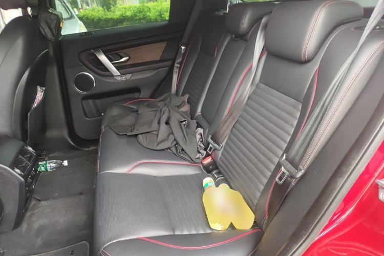 Used Land Rover Discovery Sport 2020 249 PS R-Dynamic Performance Tech Edition 5 Seats Left Rear Seat