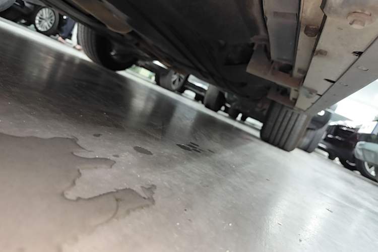 Used Land Rover Discovery Sport 2020 249 PS R-Dynamic Performance Edition Left Side Sill