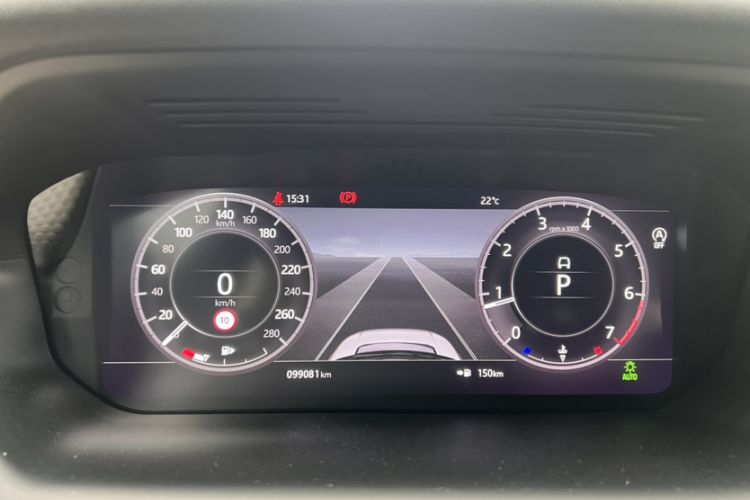 Used Land Rover Discovery Sport 2020 249 PS R-Dynamic Performance Edition Odometer Close Up