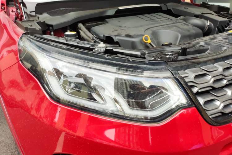 Used Land Rover Discovery Sport 2020 249 PS R-Dynamic Performance Edition Right Front Headlight