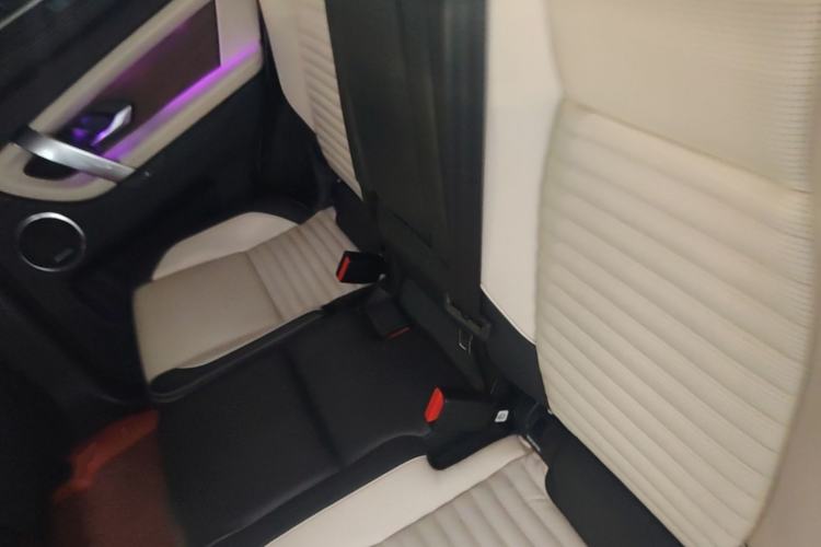 Used Land Rover Discovery Sport 2020 249 PS R-Dynamic Luxury Custom Edition Left Rear Seat