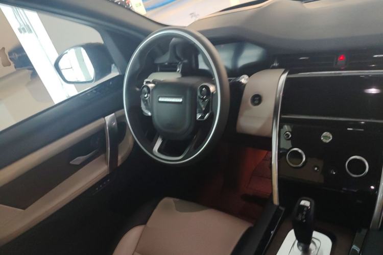 Used Land Rover Discovery Sport 2020 249 PS R-Dynamic Luxury Custom Edition Steering Wheel
