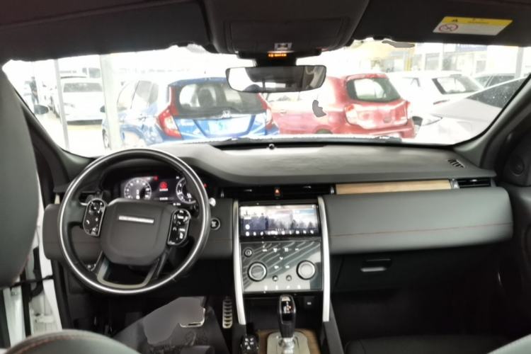 Used Land Rover Discovery Sport 2020 249 PS R-Dynamic Performance Tech Edition 7 Seats Center Console