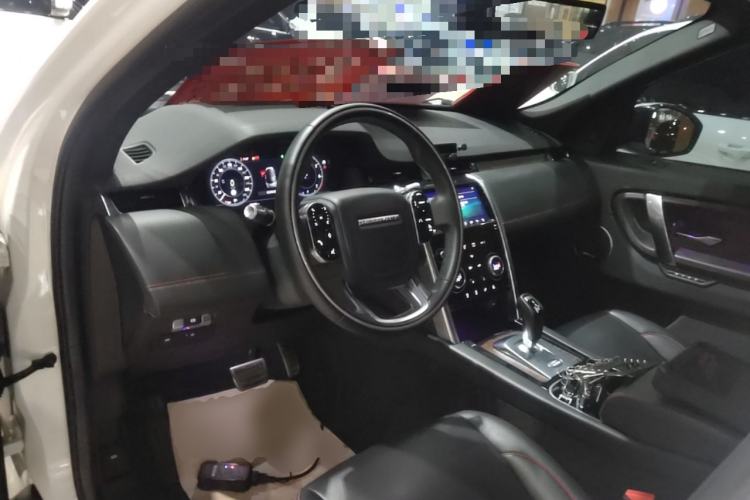 Used Land Rover Discovery Sport 2020 249 PS R-Dynamic Luxury Custom Edition Center Console