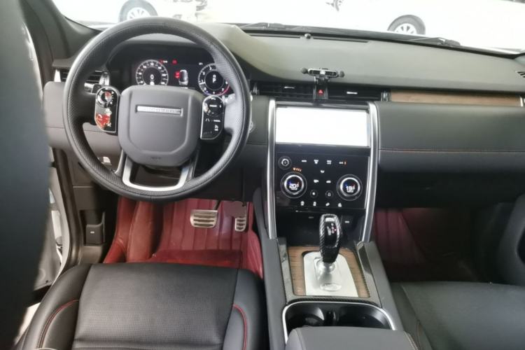 Used Land Rover Discovery Sport 2020 249 PS R-Dynamic Performance Edition Center Console